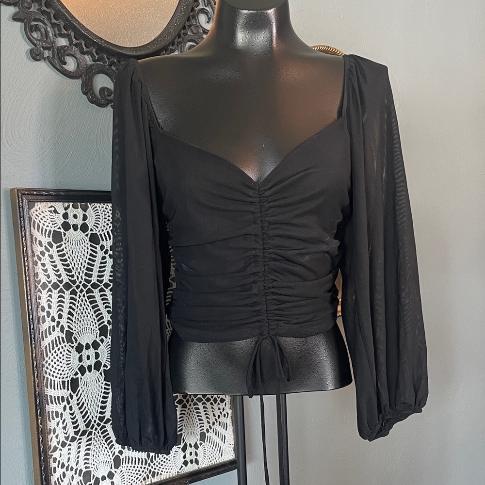 Chic Black Ruched Women's Crop Top